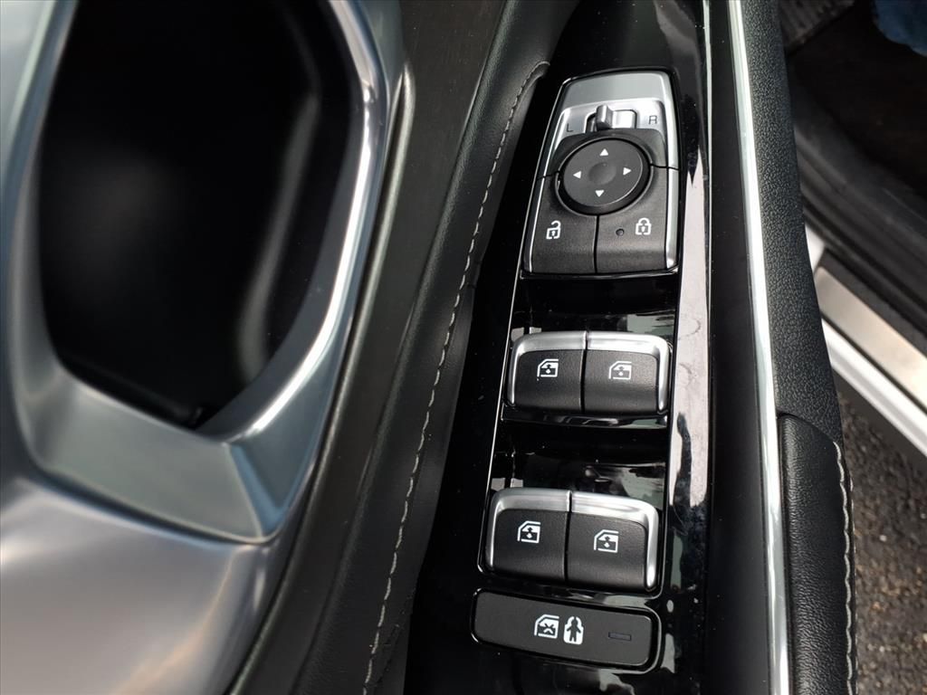 2022 KIA SORENTO - Image 18