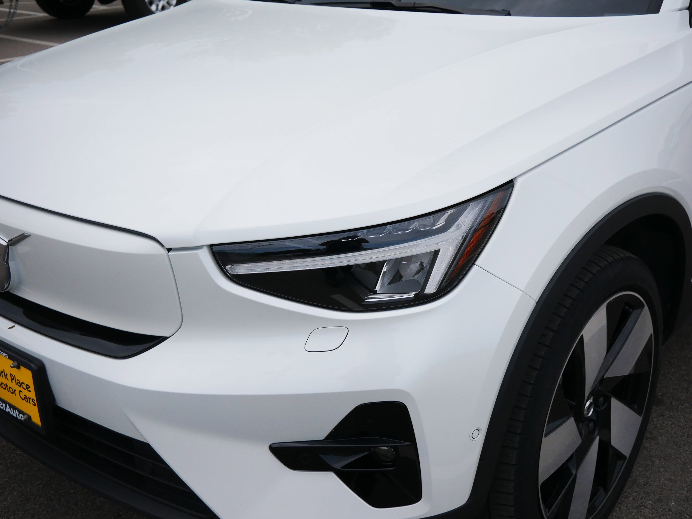 2023 Volvo C40 Recharge Ultimate photo 9