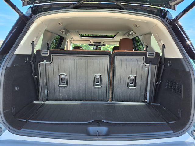 2024 Nissan Pathfinder Platinum photo 25