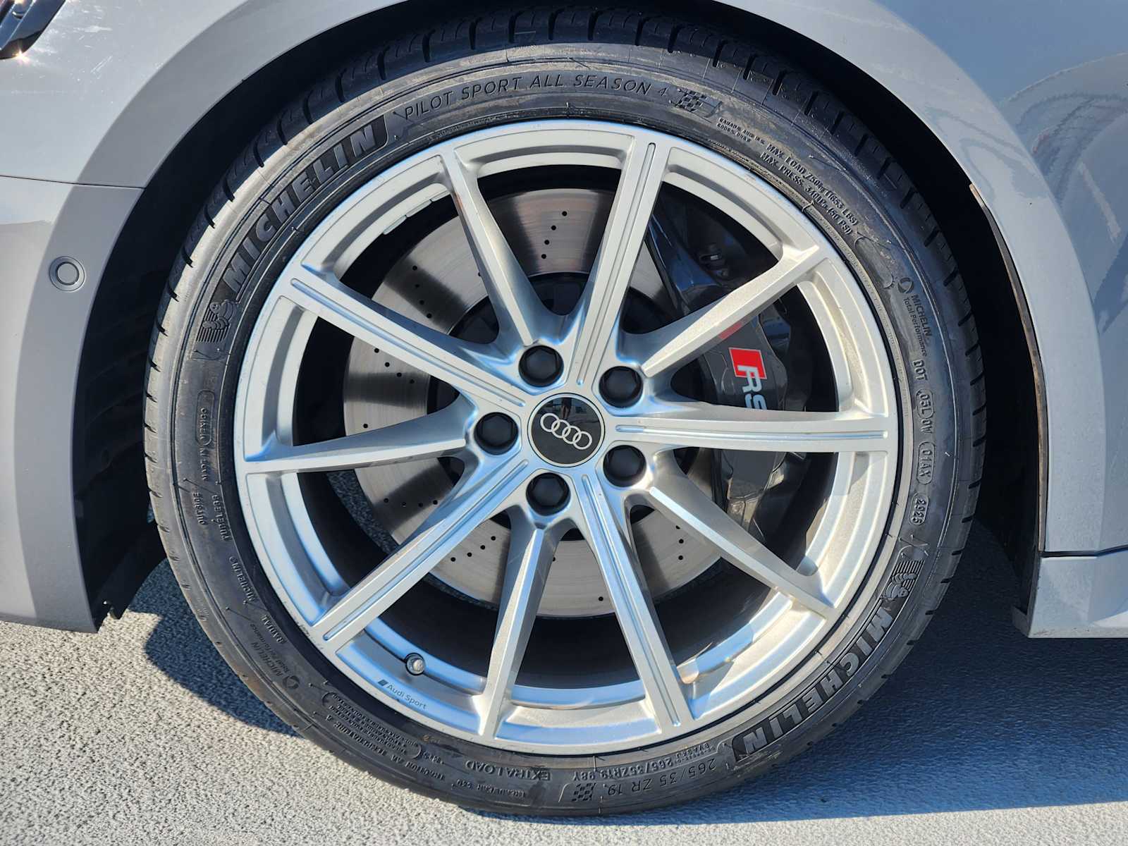 2023 Audi RS 5 photo 10