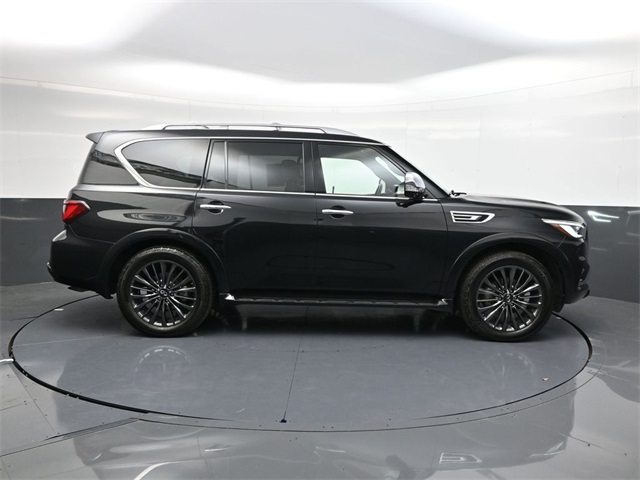 2023 Infiniti QX80 Sensory photo 3