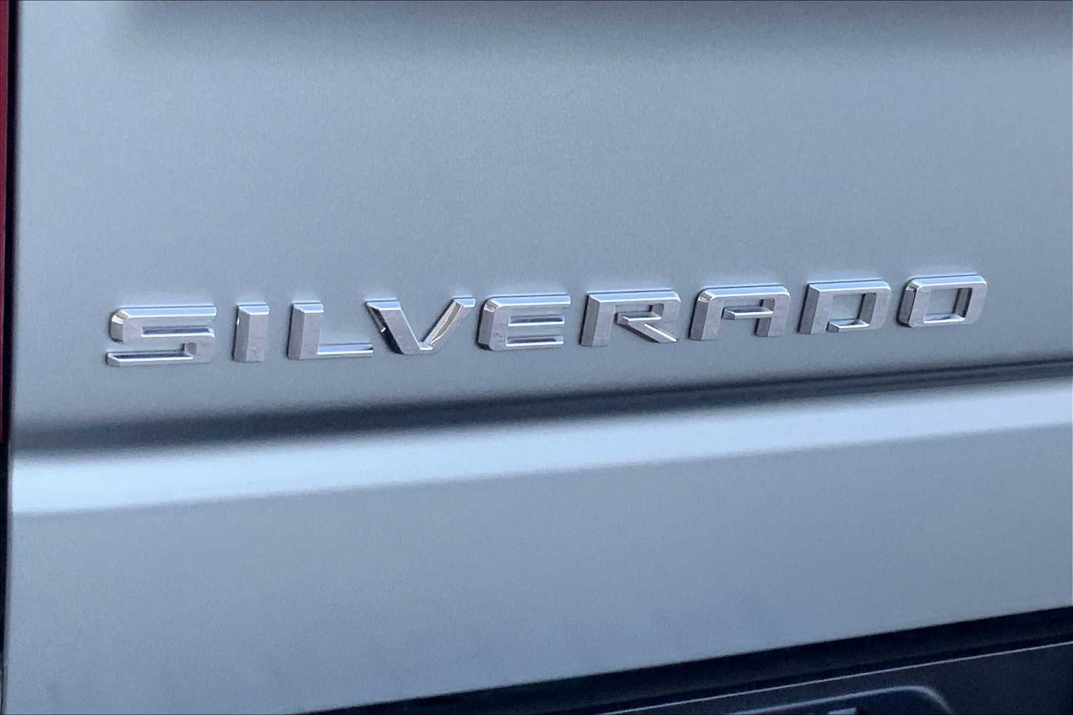 2023 Chevrolet Silverado 1500 LTZ photo 9