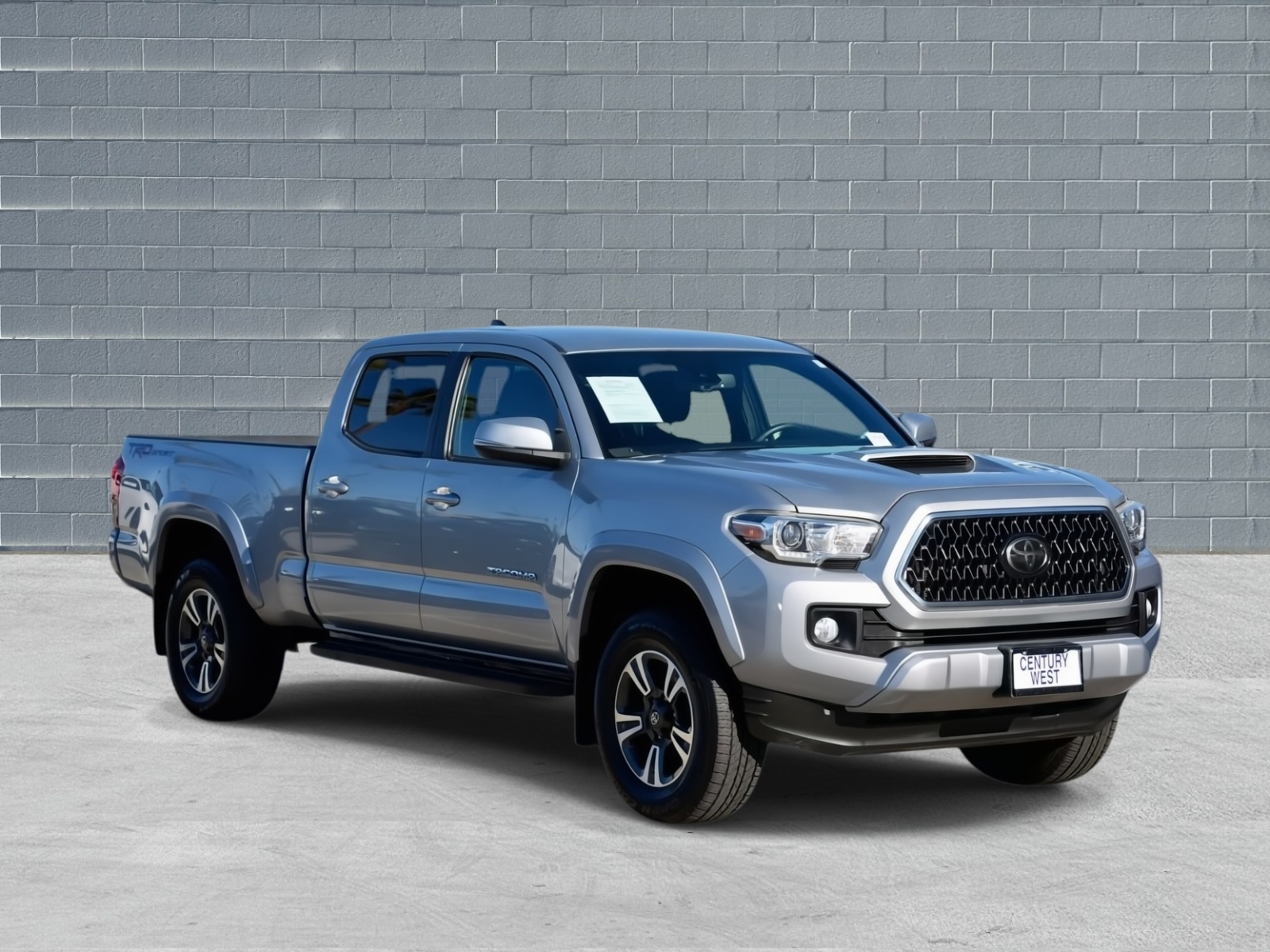 2018 Toyota Tacoma TRD Sport's photo