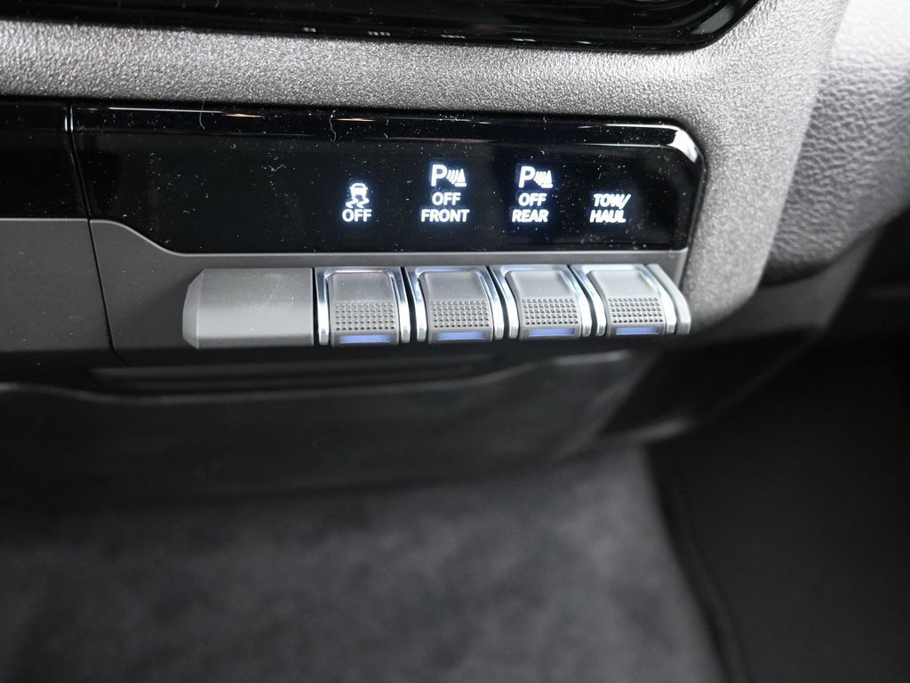 2025 Ram 1500 Tradesman photo 16