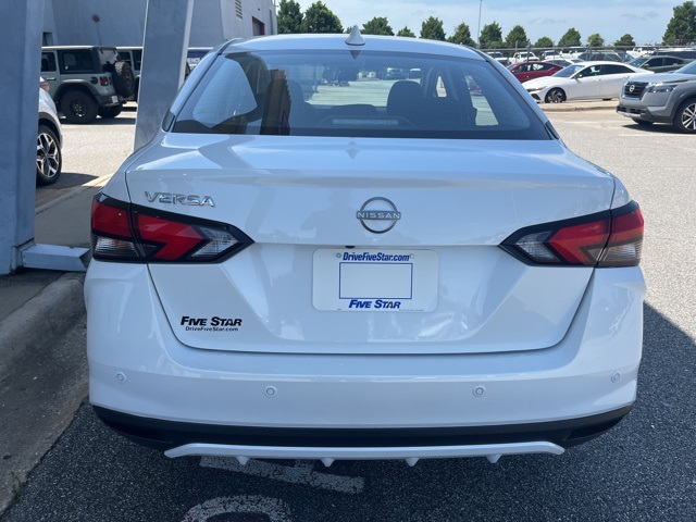 2025 Nissan Versa 1.6 SV photo 25