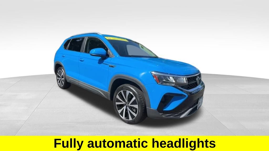 2022 Volkswagen Taos SE photo 13