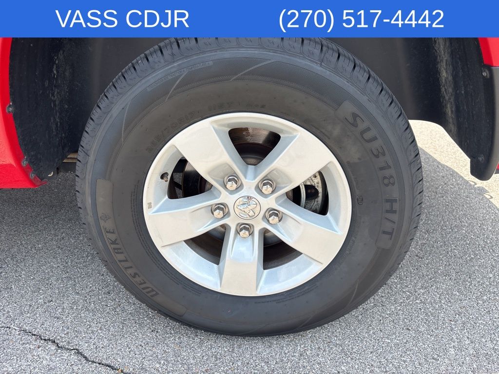 2023 Ram 1500 SLT photo 24