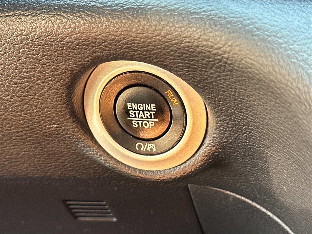 2021 Chrysler Pacifica Hybrid Pinnacle photo 20