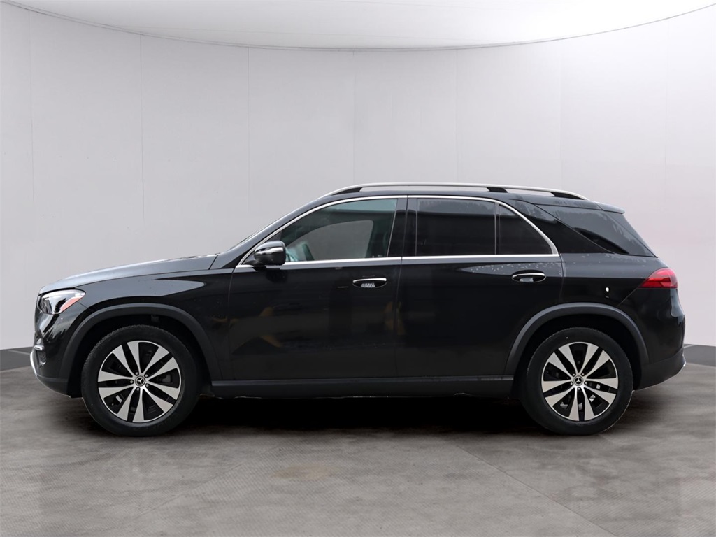 2025 Mercedes Benz GLE 450 4MATIC photo 3