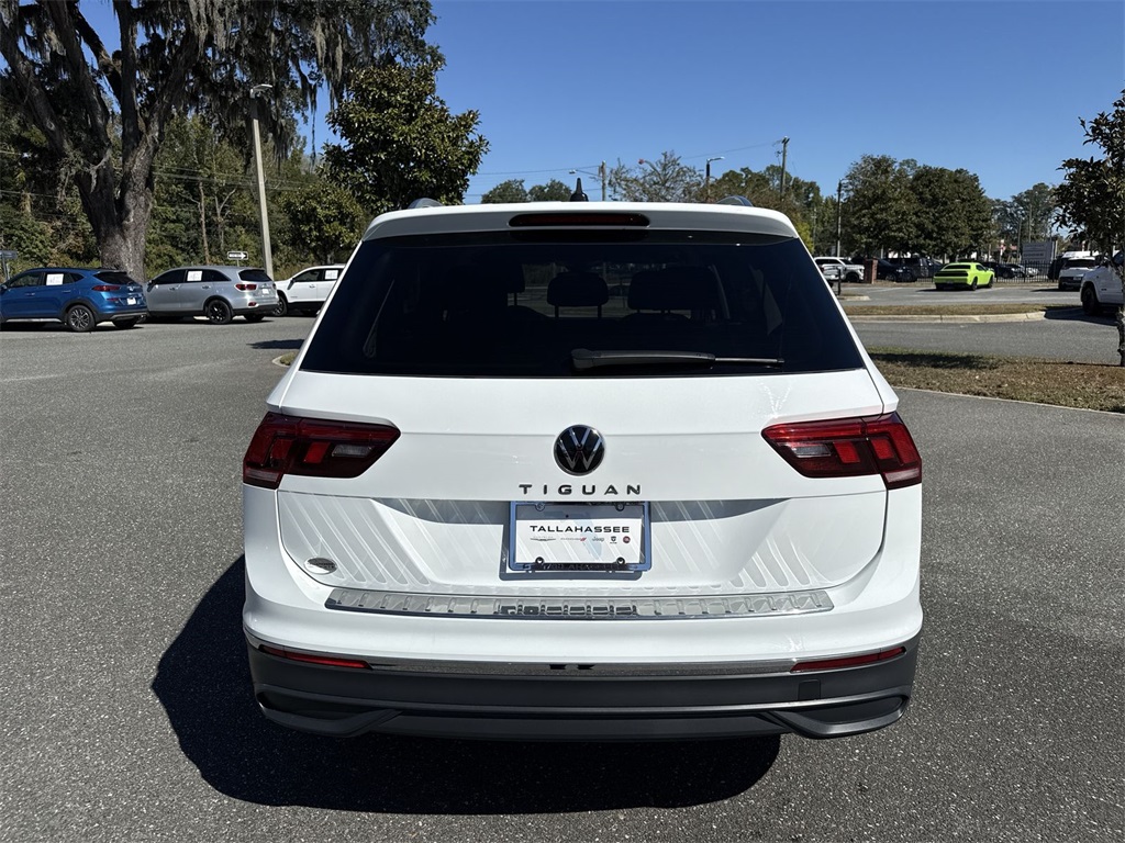 2024 Volkswagen Tiguan SE Wolfsburg Edition photo 3