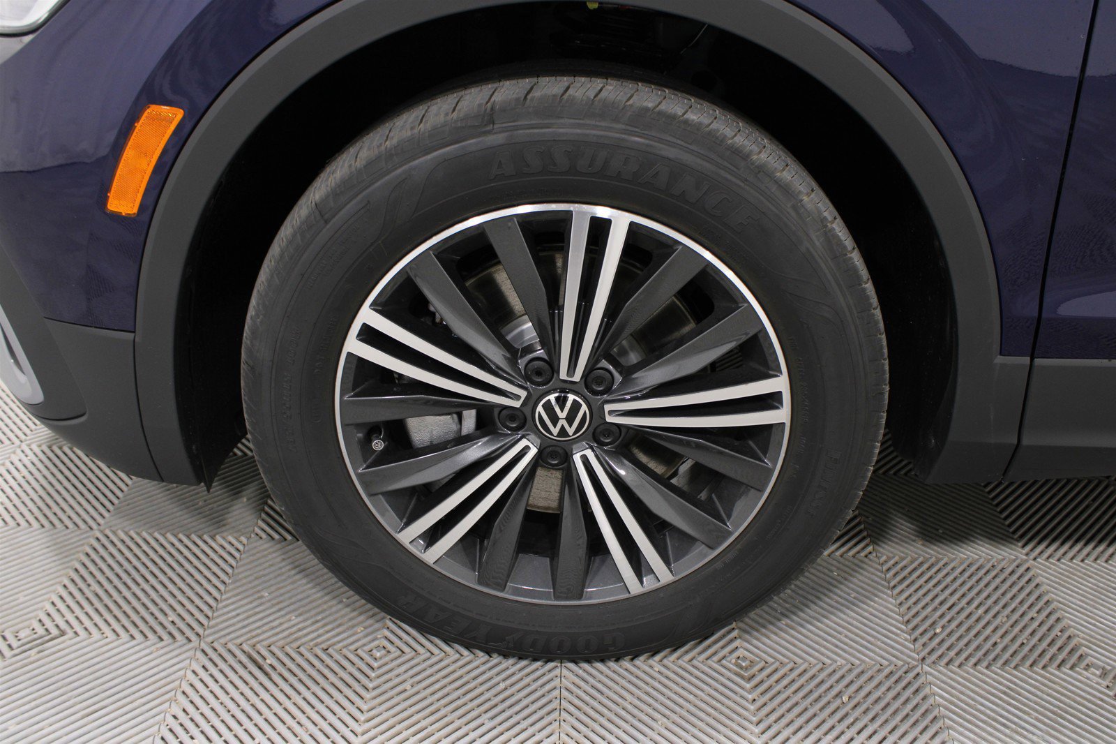 2024 Volkswagen Tiguan Wolfsburg Edition photo 30