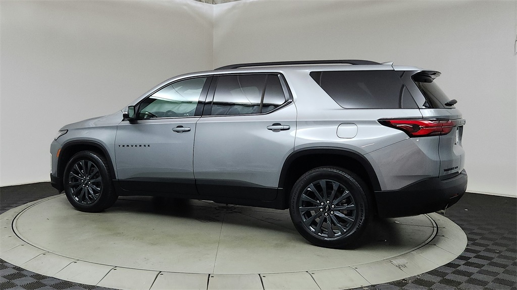 2023 Chevrolet Traverse RS photo 5