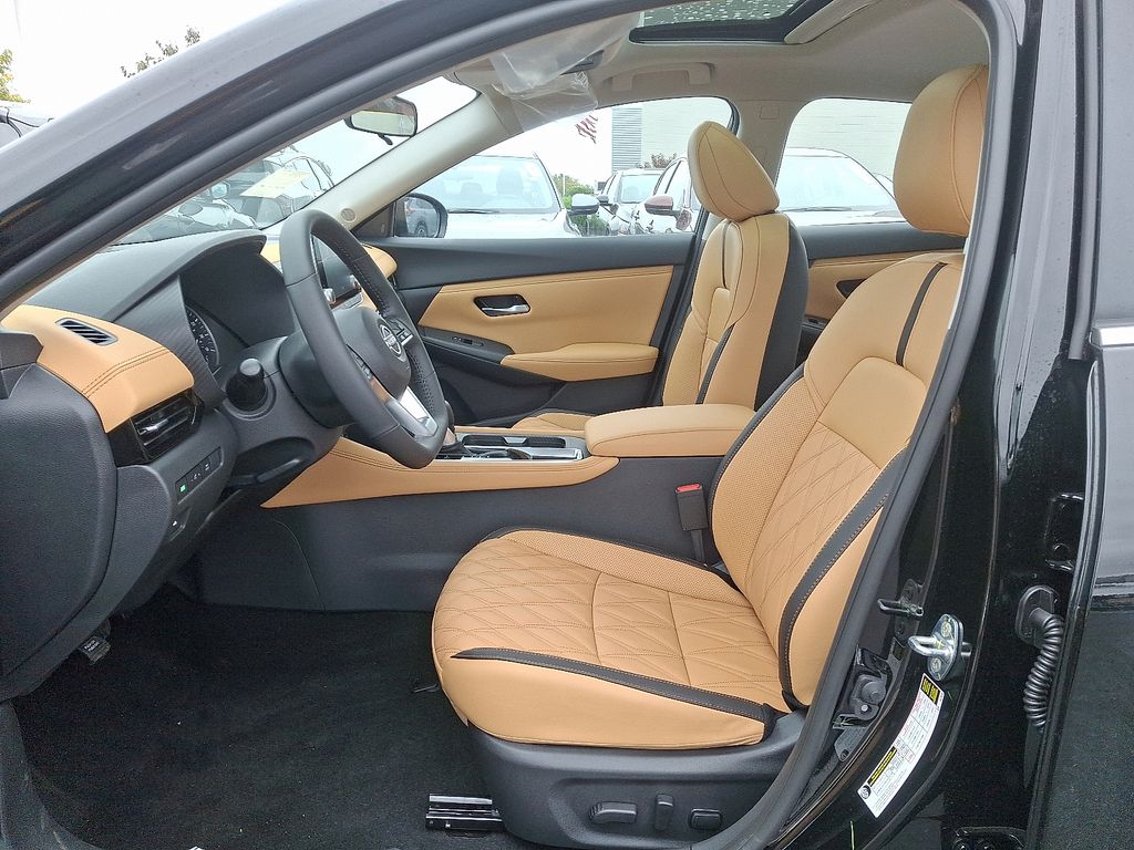2025 Nissan Sentra SV photo 4