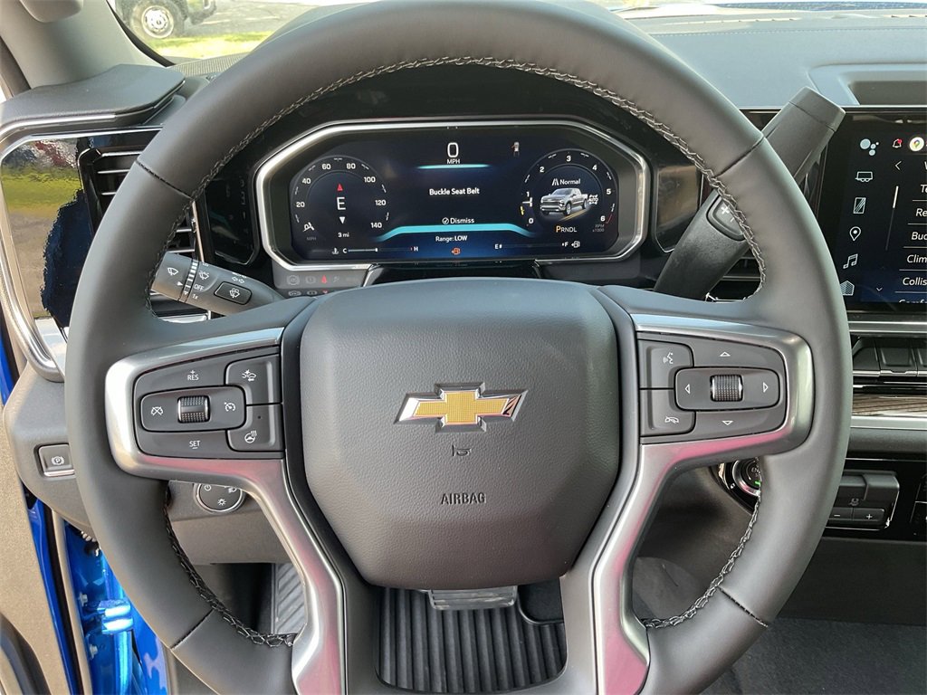 2026 Chevrolet Silverado 1500 LT photo 10