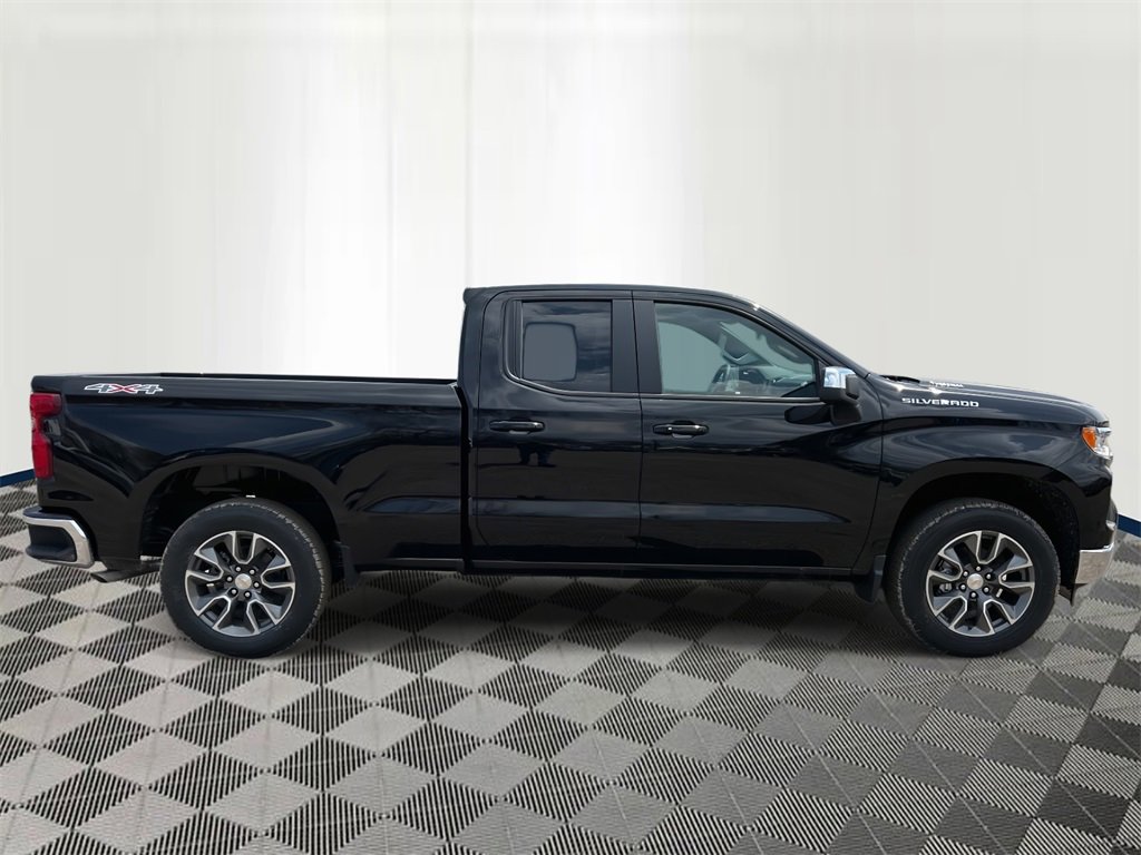 2025 Chevrolet Silverado 1500 LT photo 6