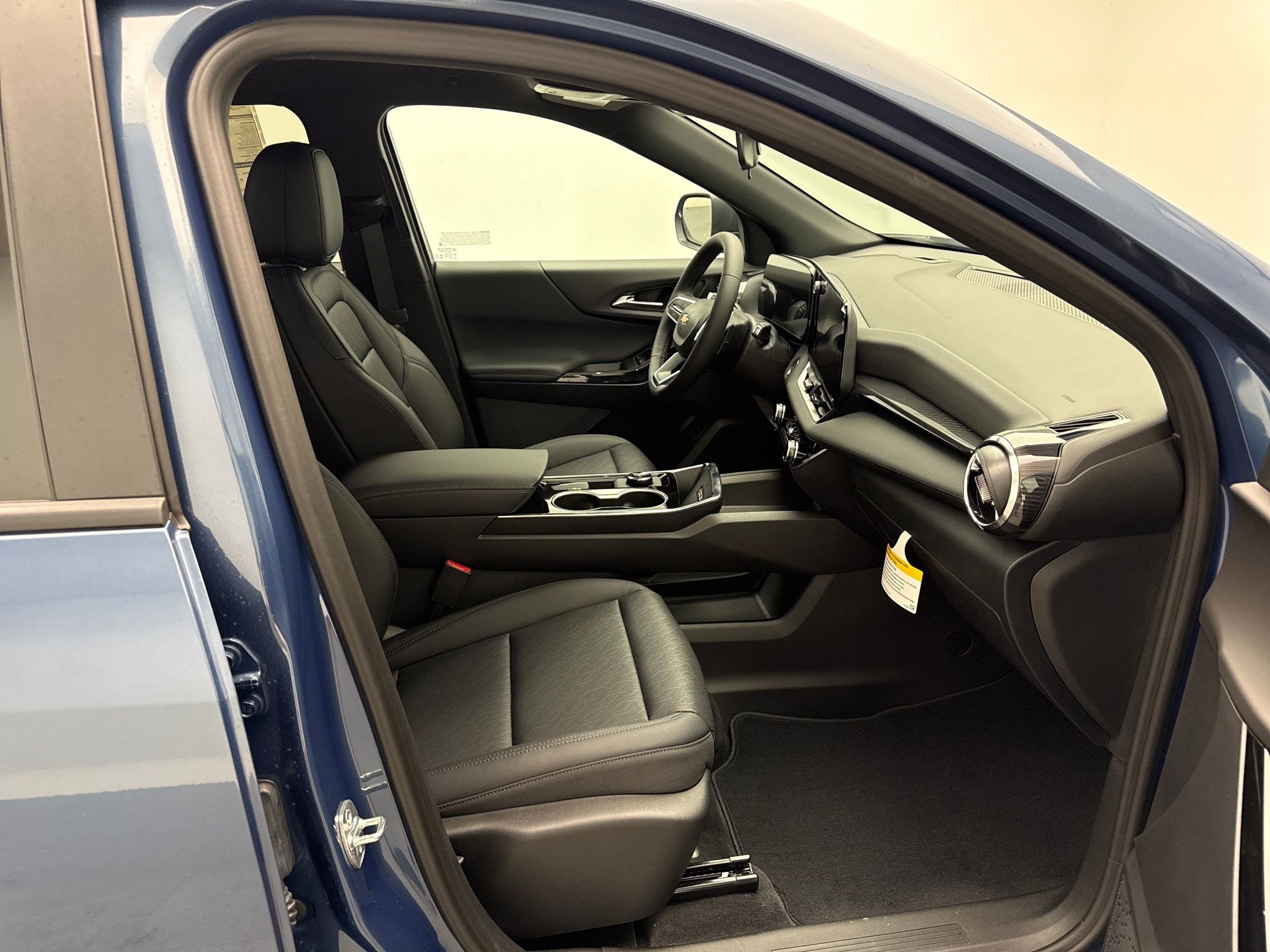 2026 Chevrolet Equinox LT photo 25