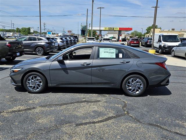 2025 Hyundai Elantra Hybrid Blue photo 4