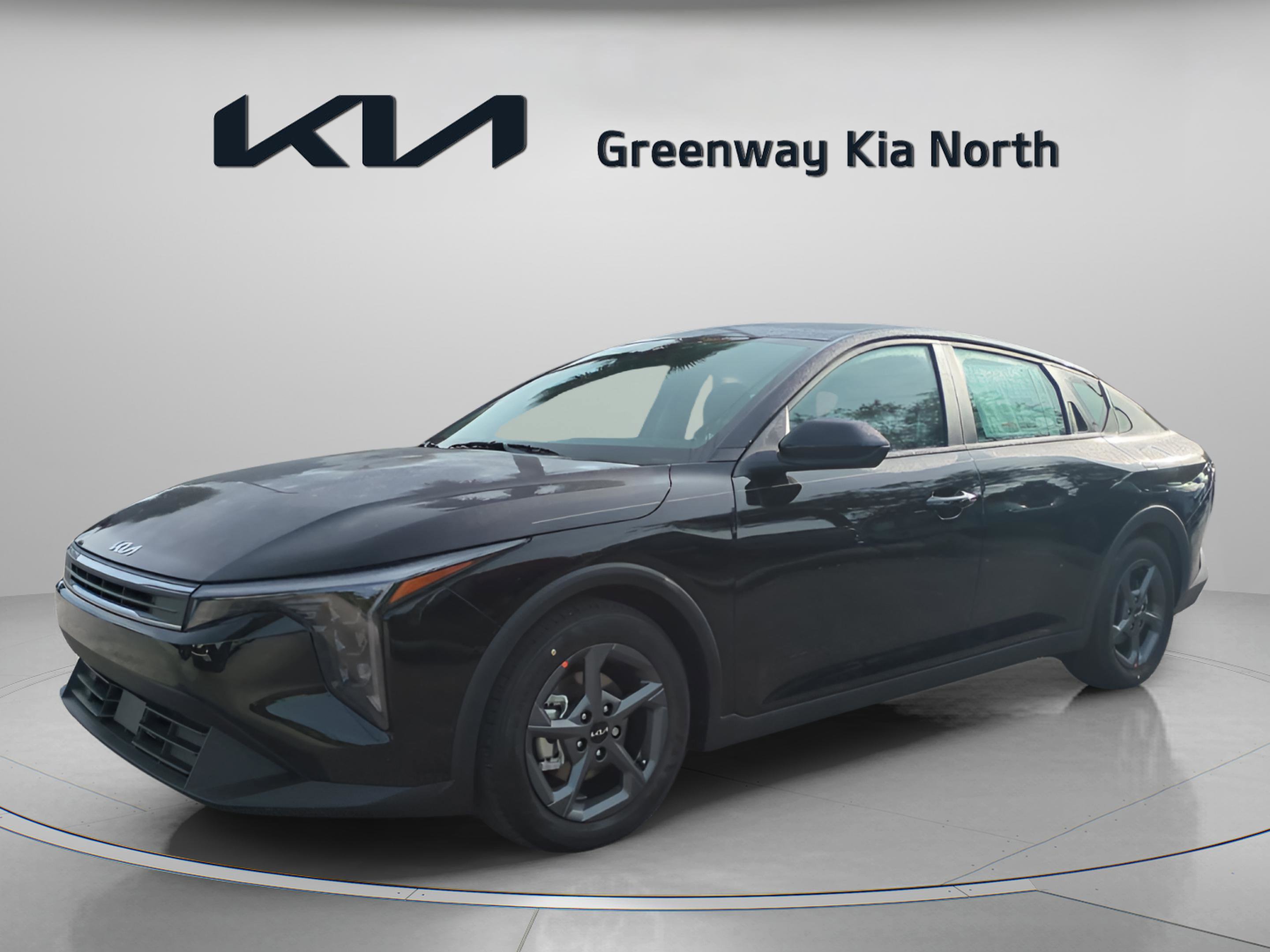 2025 Kia K4 LXS photo 3