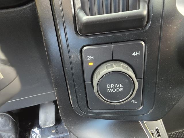 2025 Ford F-150 STX photo 17