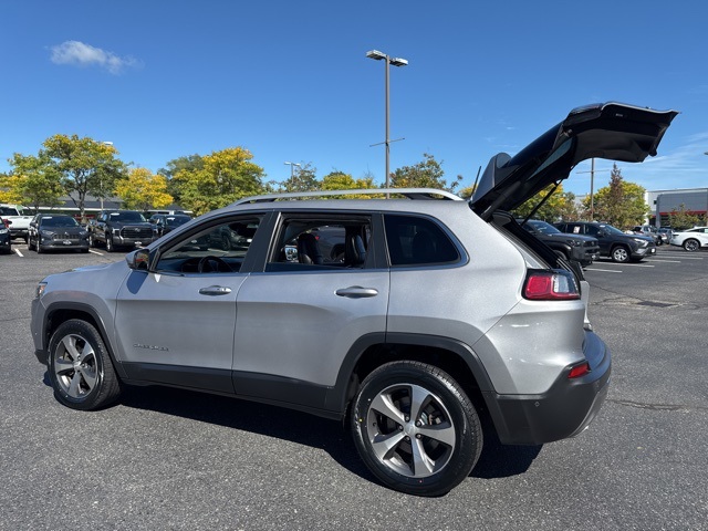 2021 Jeep Cherokee Limited photo 8