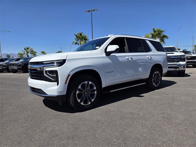 2025 Chevrolet Tahoe LS photo 2