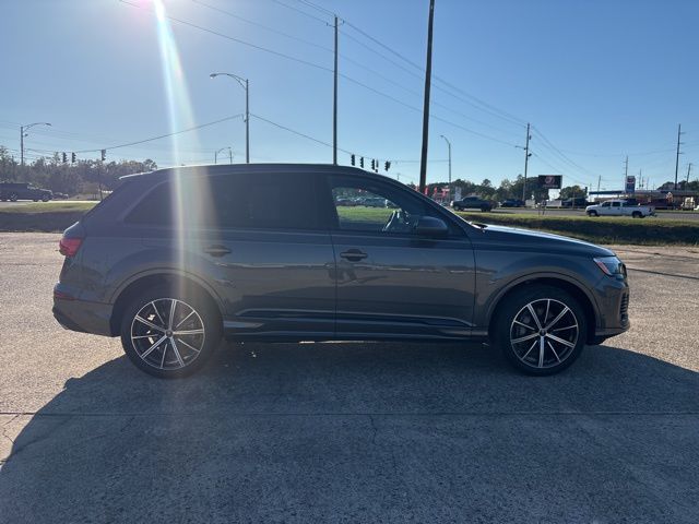 2025 Audi Q7 Premium Plus's photo