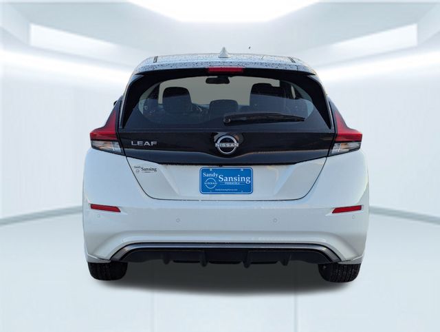 2025 Nissan Leaf S photo 4