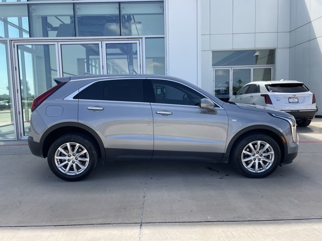 2023 Cadillac XT4 Luxury photo 4