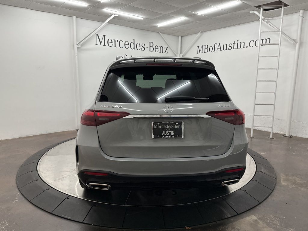 2026 Mercedes Benz GLE 580 4MATIC photo 4