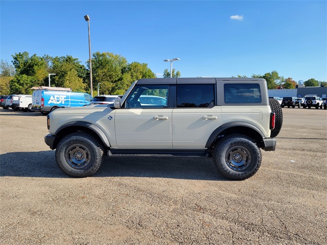 2025 Ford Bronco Outer Banks photo 7