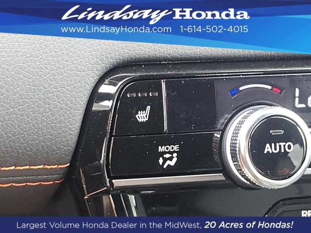 2025 Honda Pilot TrailSport photo 3