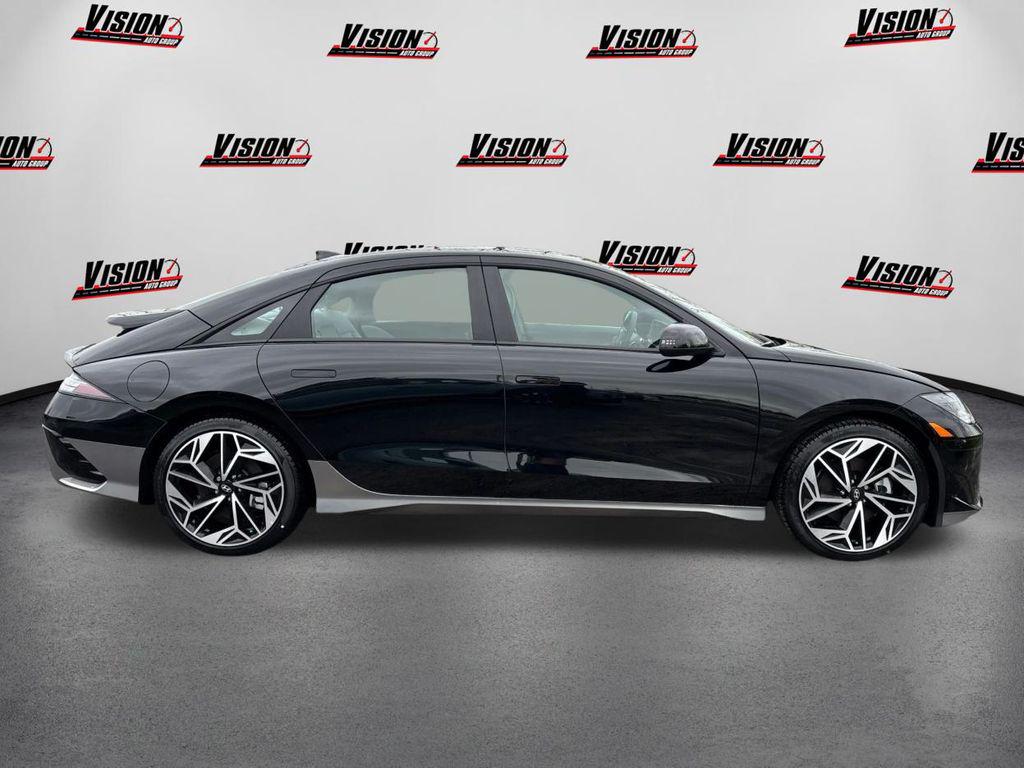 2025 Hyundai Ioniq 6 SEL photo 4