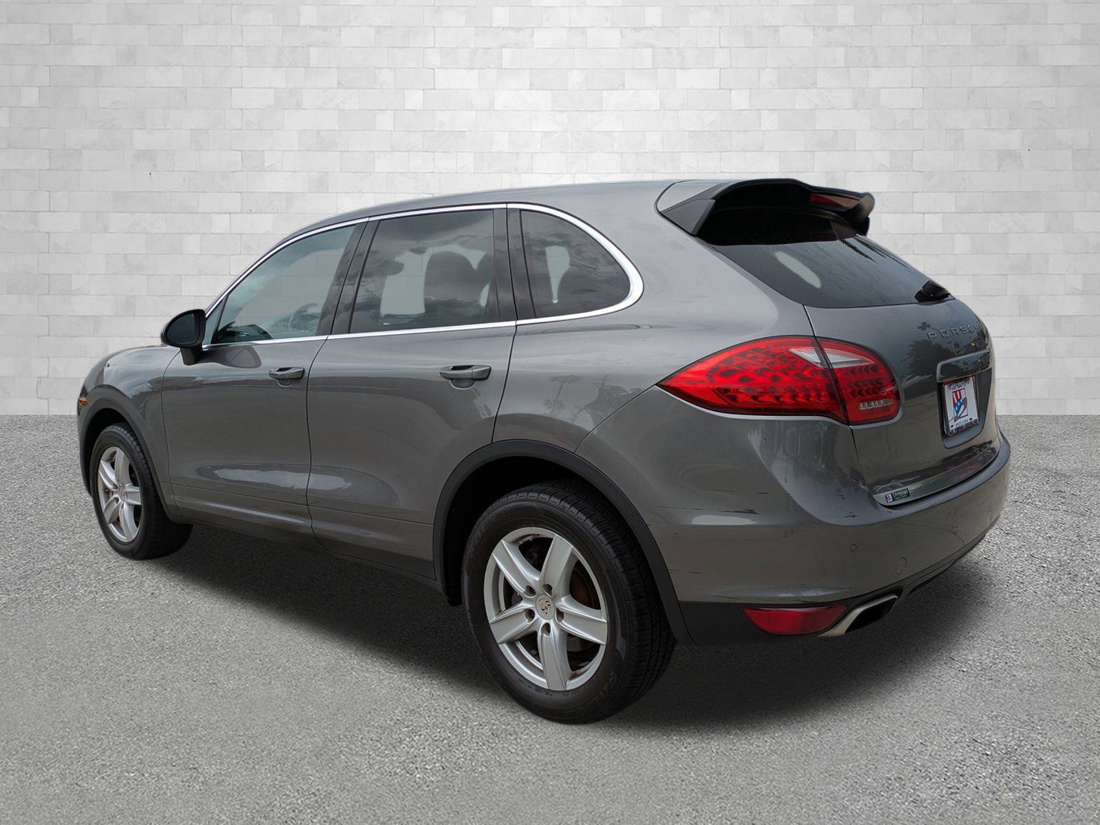 2011 Porsche Cayenne photo 4