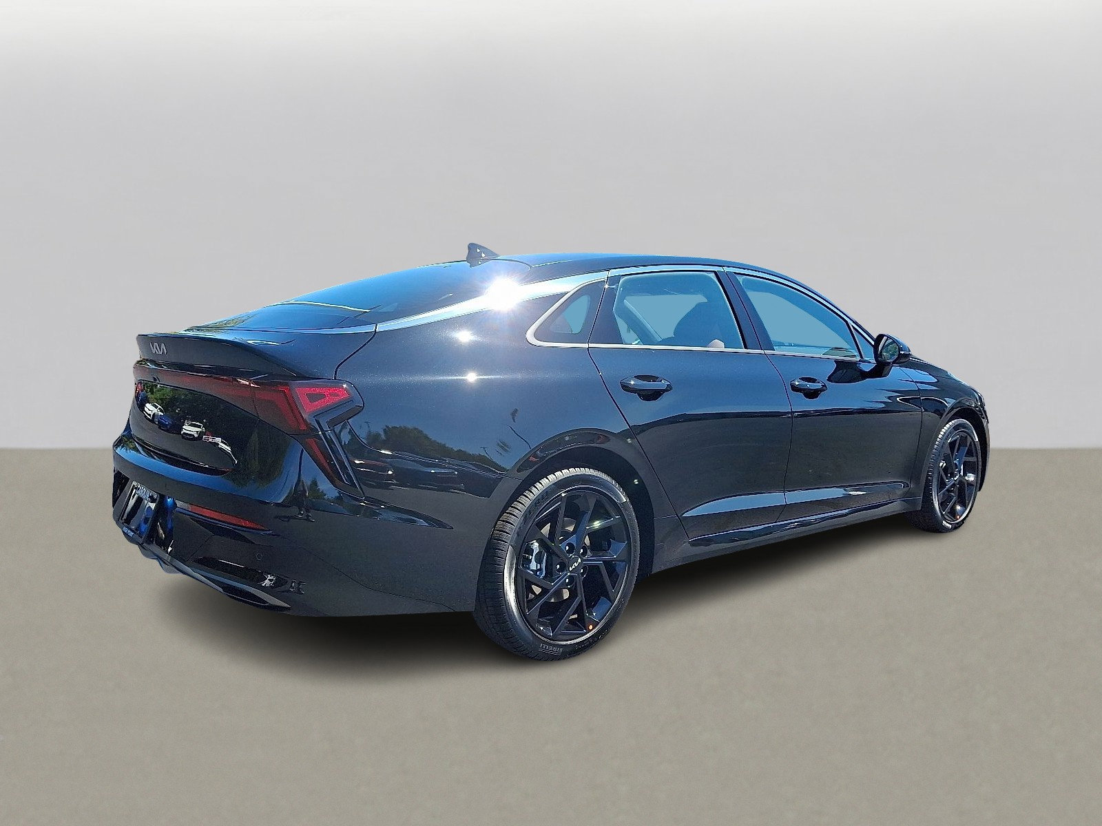 2026 Kia K5 GT-Line photo 4