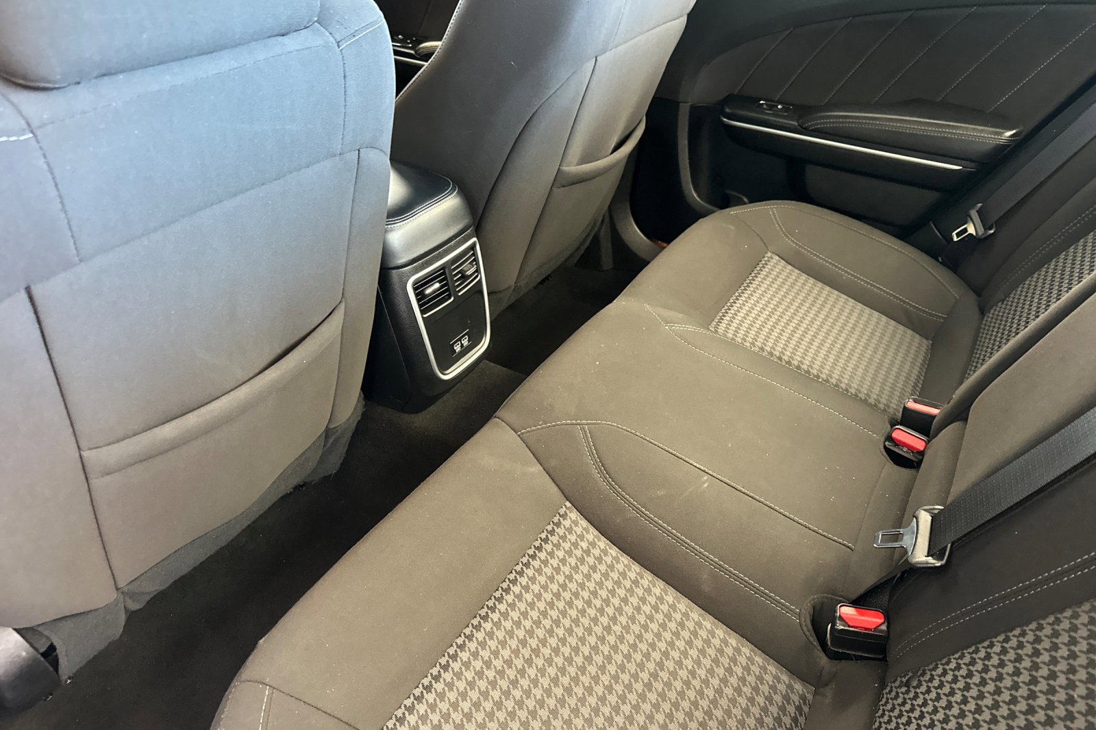 2023 Dodge Charger SXT photo 12