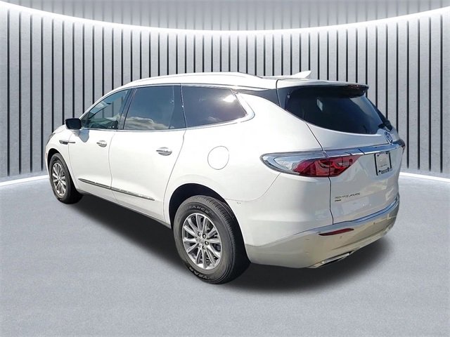 2024 Buick Enclave Essence photo 5