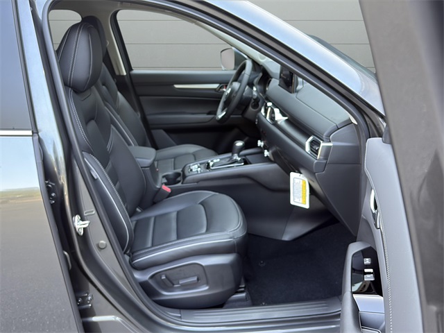 2025 Mazda CX-5 2.5 S Preferred photo 17