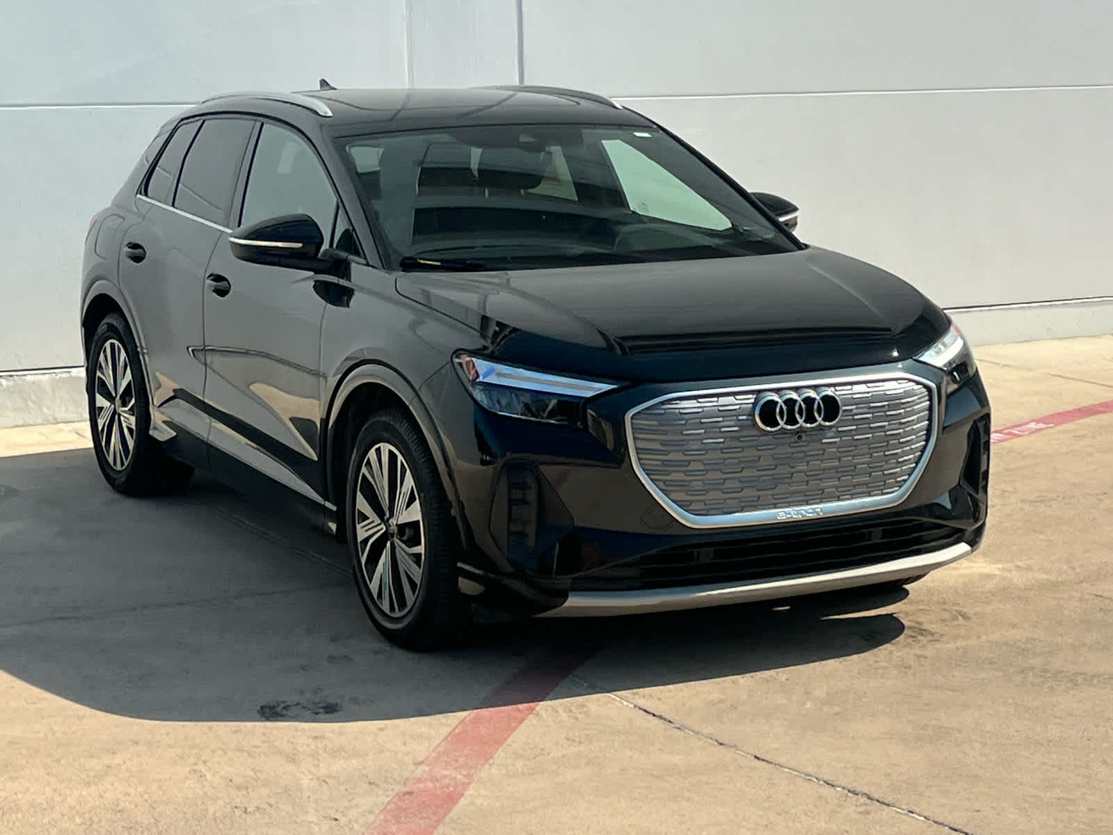2023 Audi Q4 40 E-tron Premium Plus photo 3