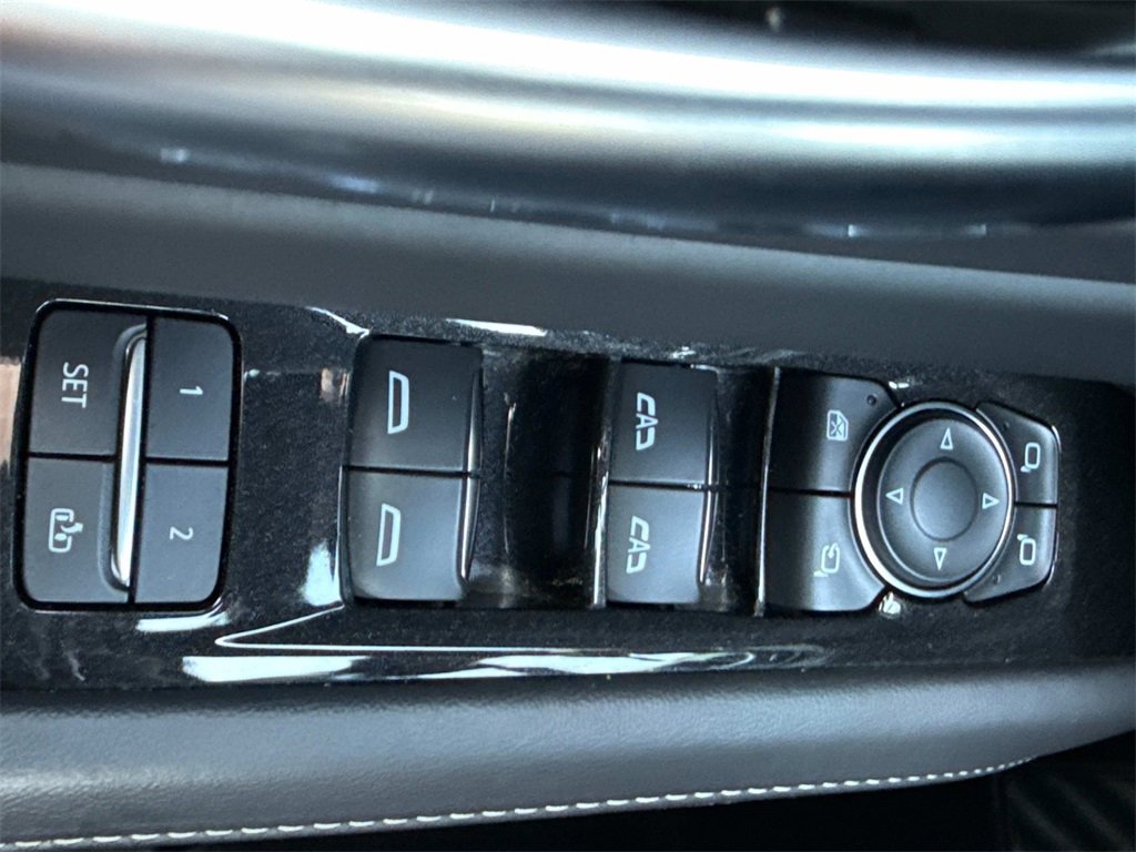 2022 Cadillac Escalade Sport Platinum photo 18