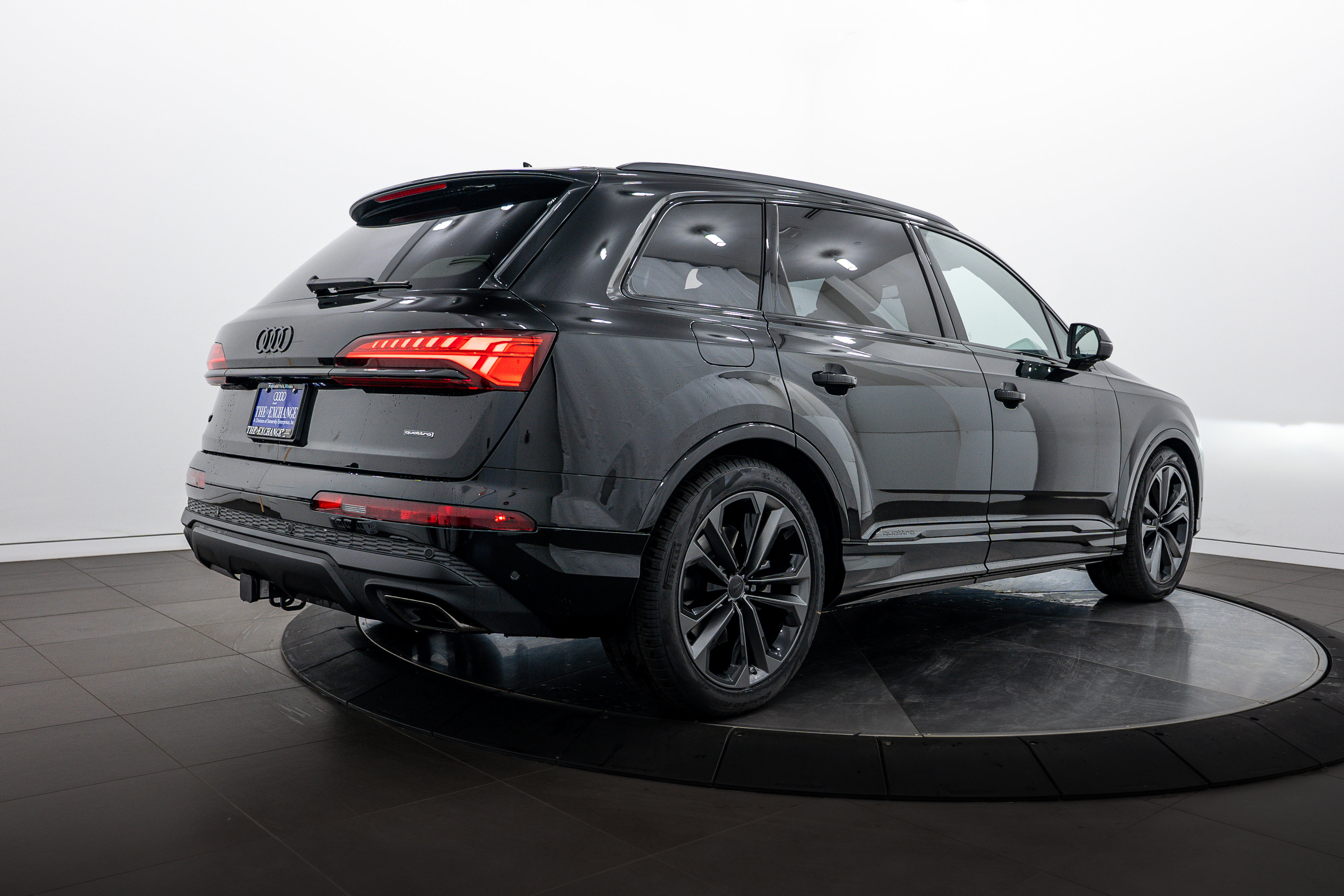2026 Audi Q7 Premium Plus photo 4