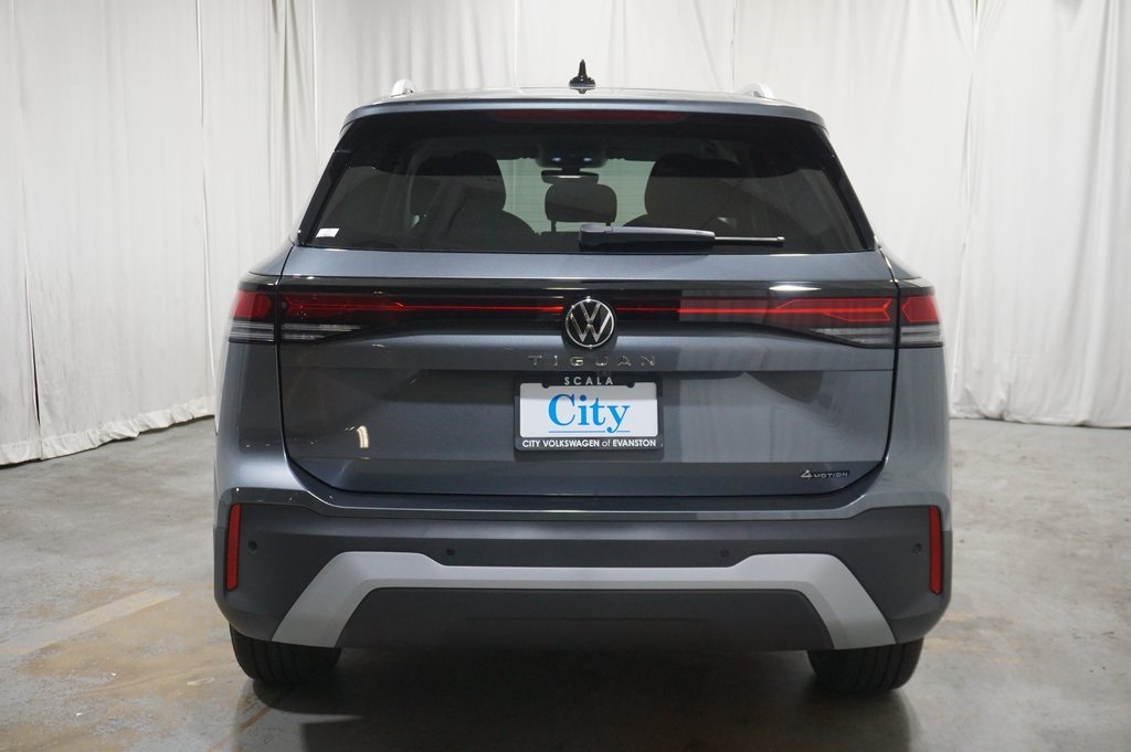 2025 Volkswagen Tiguan S photo 2
