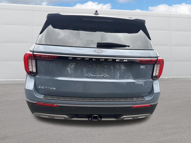 2026 Ford Explorer photo 3