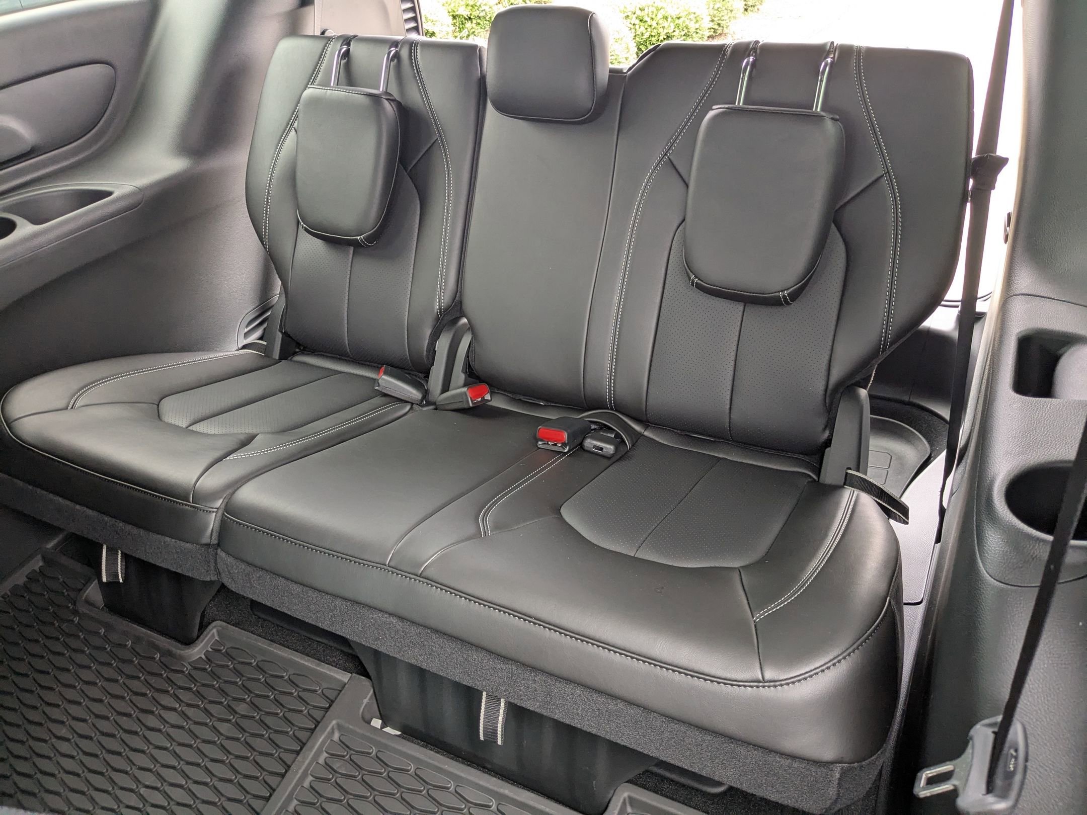 2026 Chrysler Pacifica photo 23