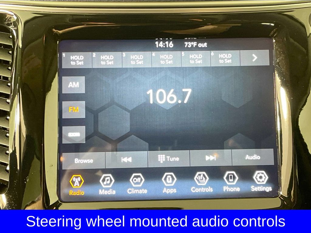 2020 Jeep Cherokee Limited photo 14