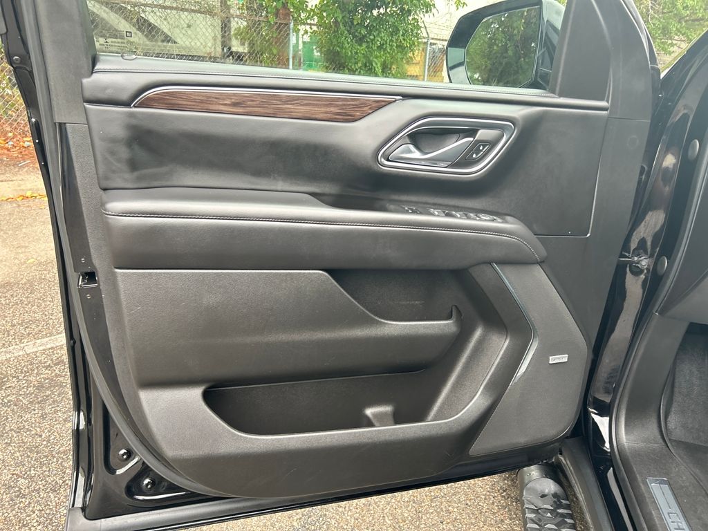 2022 Chevrolet Tahoe Z71 photo 9