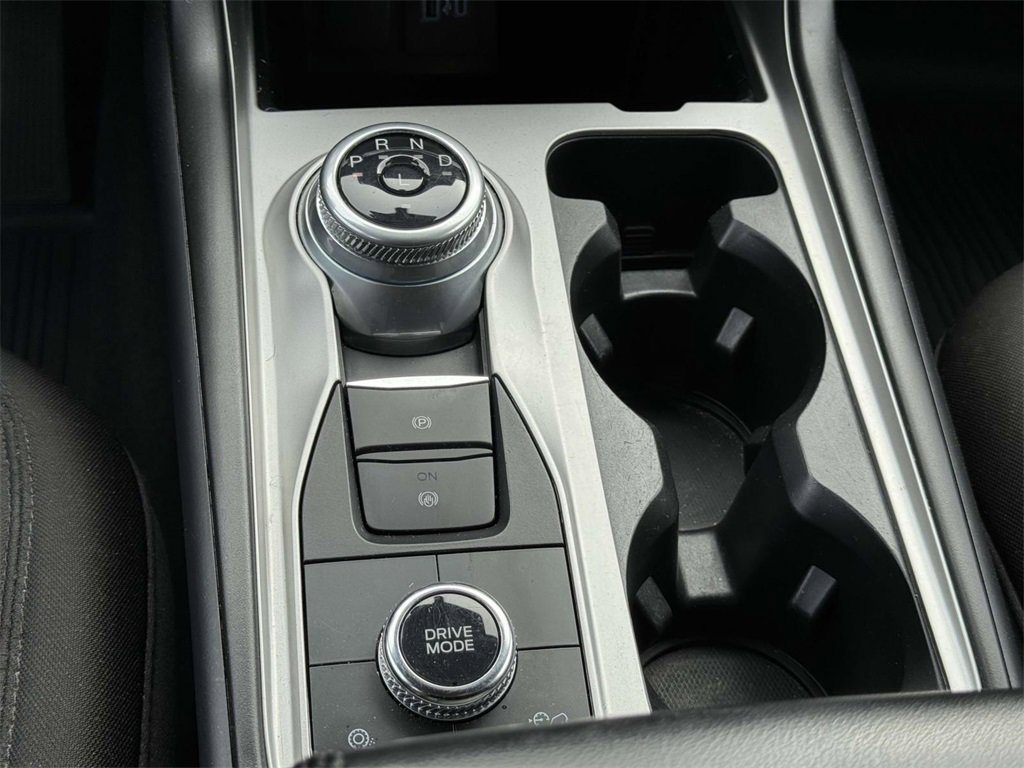 2022 Ford Explorer XLT photo 6