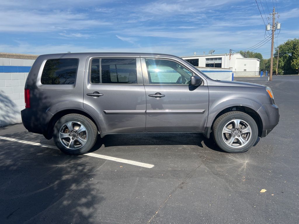 2015 Honda Pilot SE photo 5