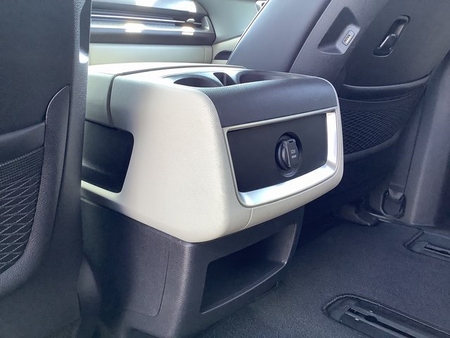 2022 Kia Carnival LX photo 23