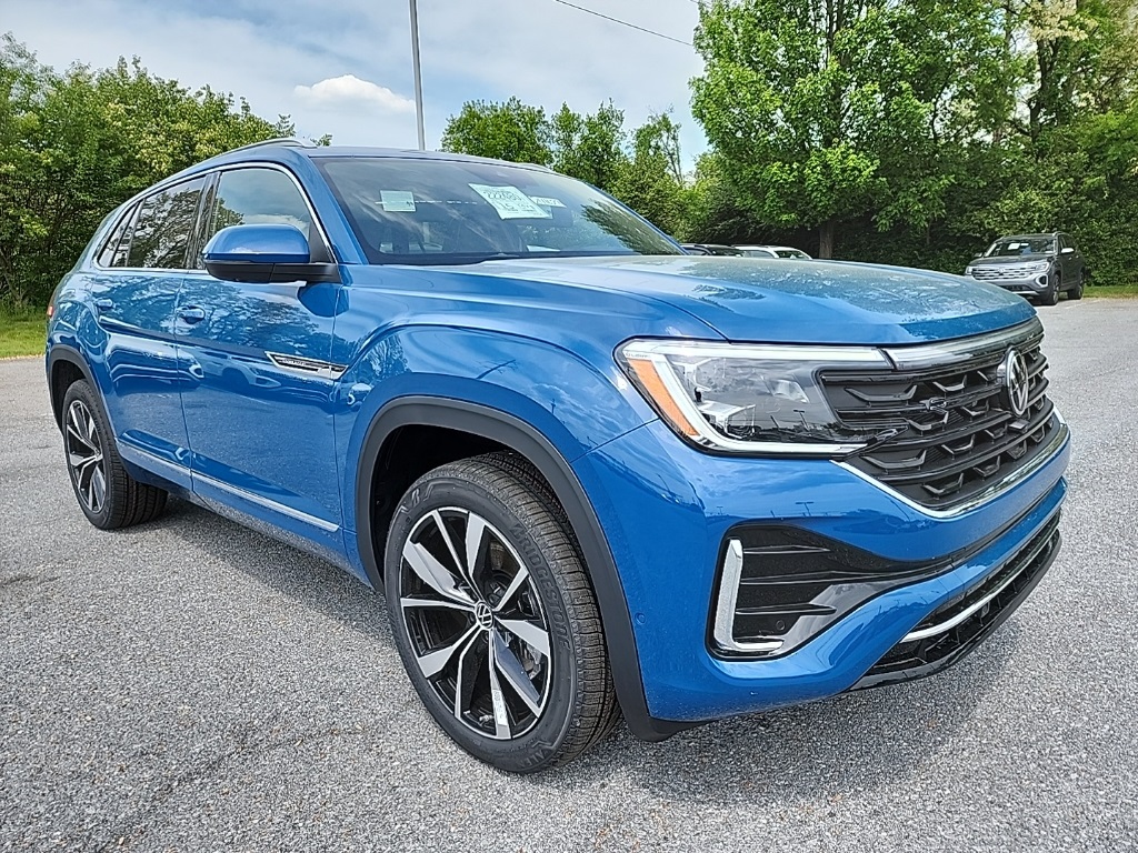2025 Volkswagen Atlas Cross Sport SEL Premium R-LINE's photo
