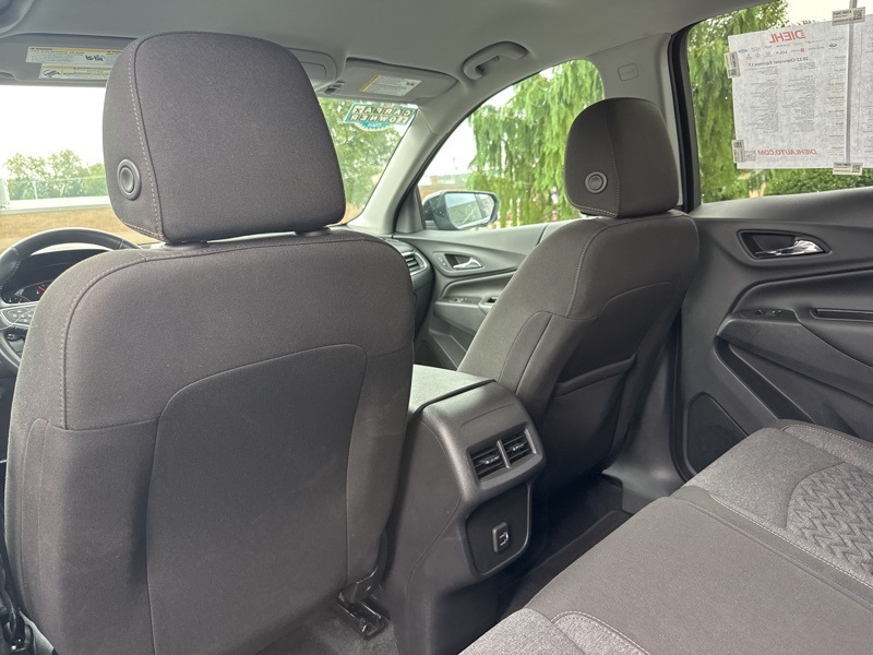 2022 Chevrolet Equinox LT photo 30